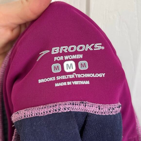 Brooks NWT Wool Blend Pleated Active Joyride Skirt in Heathered Currant Size M - Picture 5 of 11